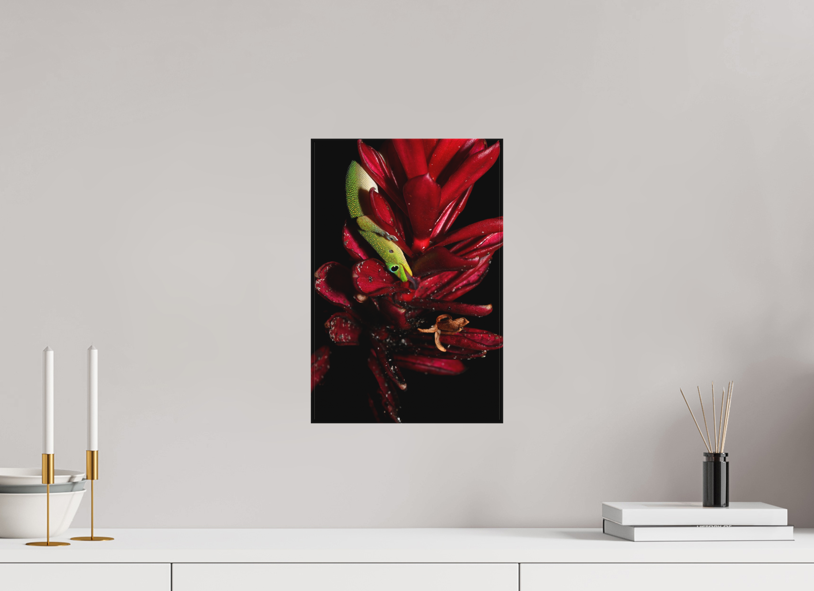 10 x 15″, Matte Canvas with Wrapped Edges Gecko on Flower